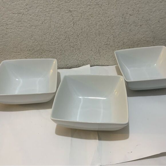 [3] Over and Back “Maison " WHITE PORCELAIN 8” SQUARE BOWLS  EUC A20 - Picture 3 of 7